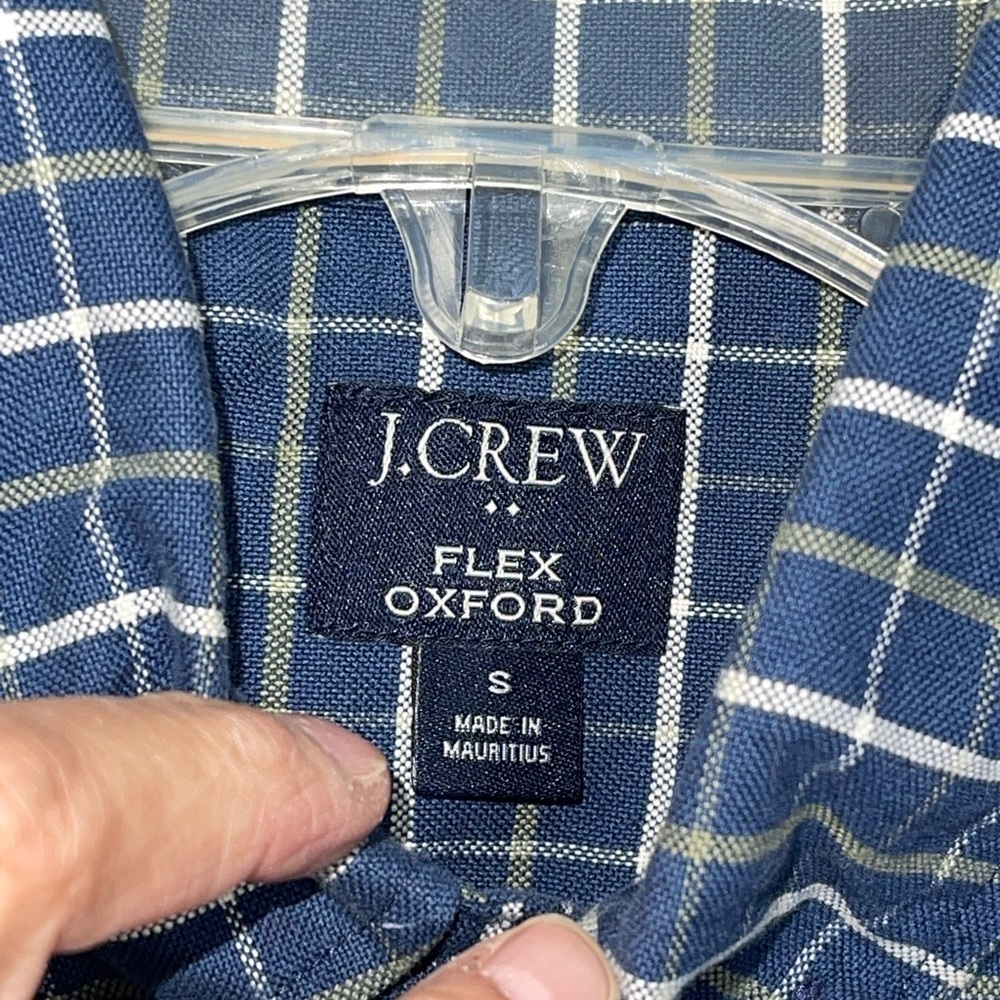 J. Crew men’s button down long sleeve shirt. Size small GUC - Picture 5 of 6